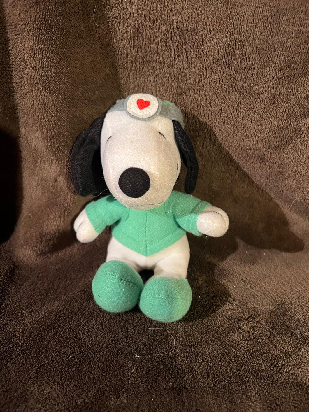 Peanuts Gang Snoopy Medical Doctor Rare Plush doll