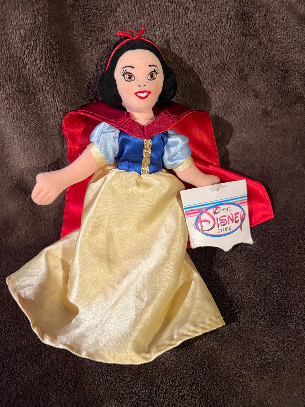 Snow White Plush Disney store Doll 9 inch